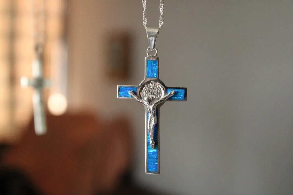 Dije Crucifijo San Benito Plata 925 Ópalo Cadena Hombre Nice - Azul Cielo