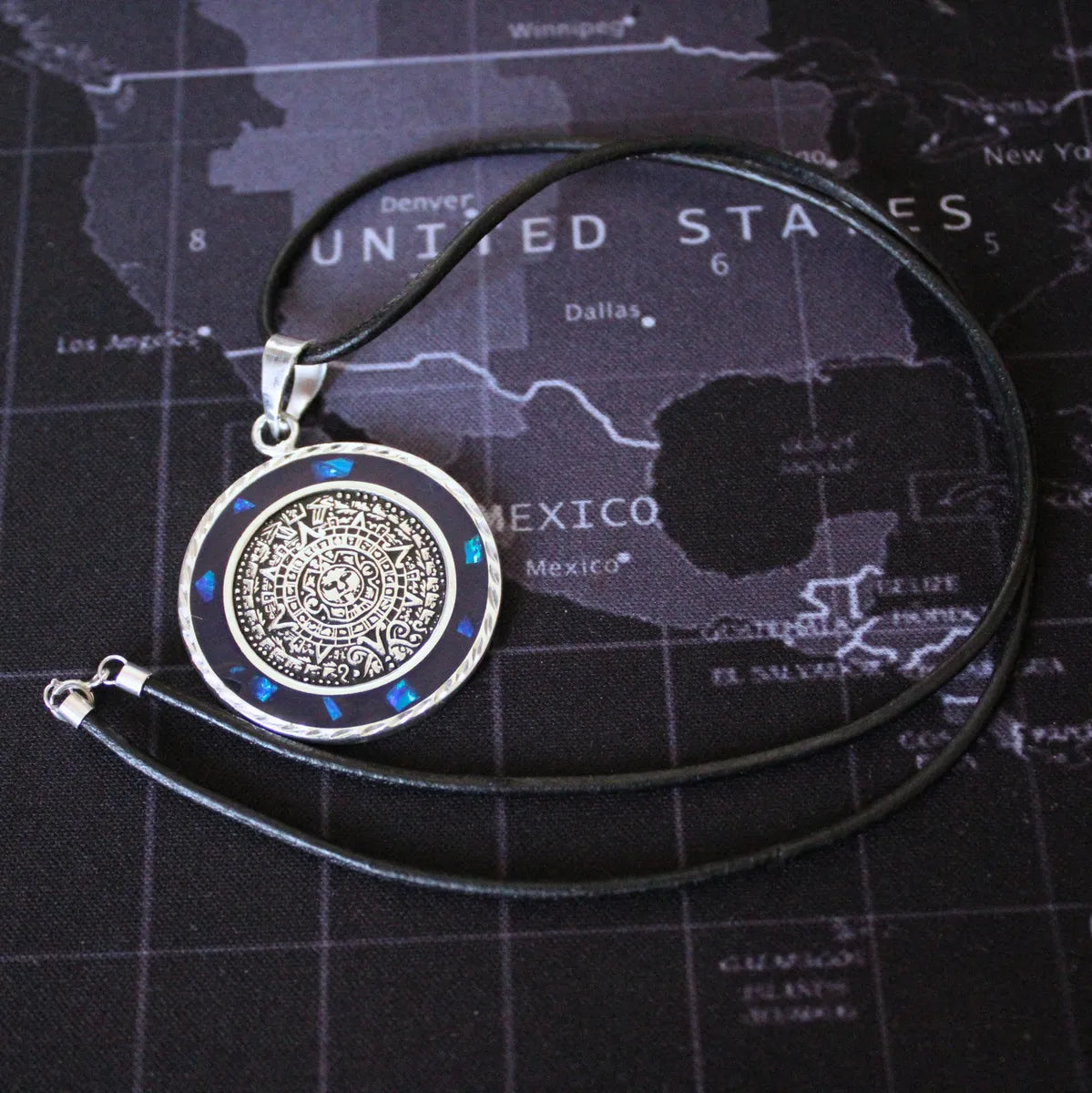 Collar Dije Calendario Azteca Maya Ópalo Azul Plata Hombre