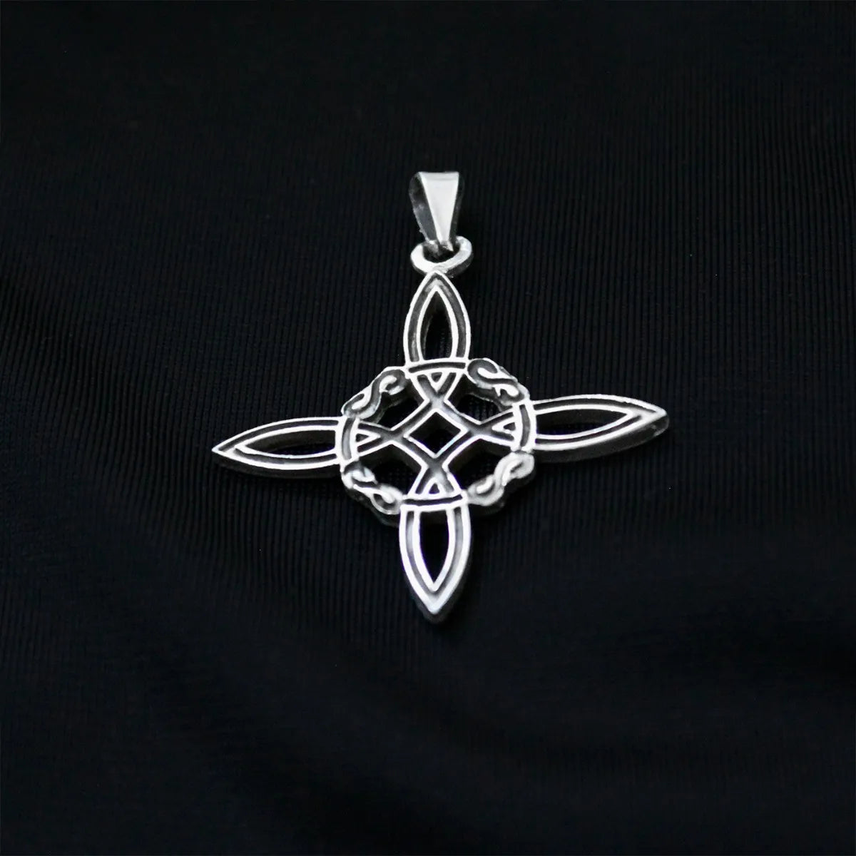 Dije Nudo Bruja Celta Plata 925 Protección Cordón De Piel | Joyería Gamma