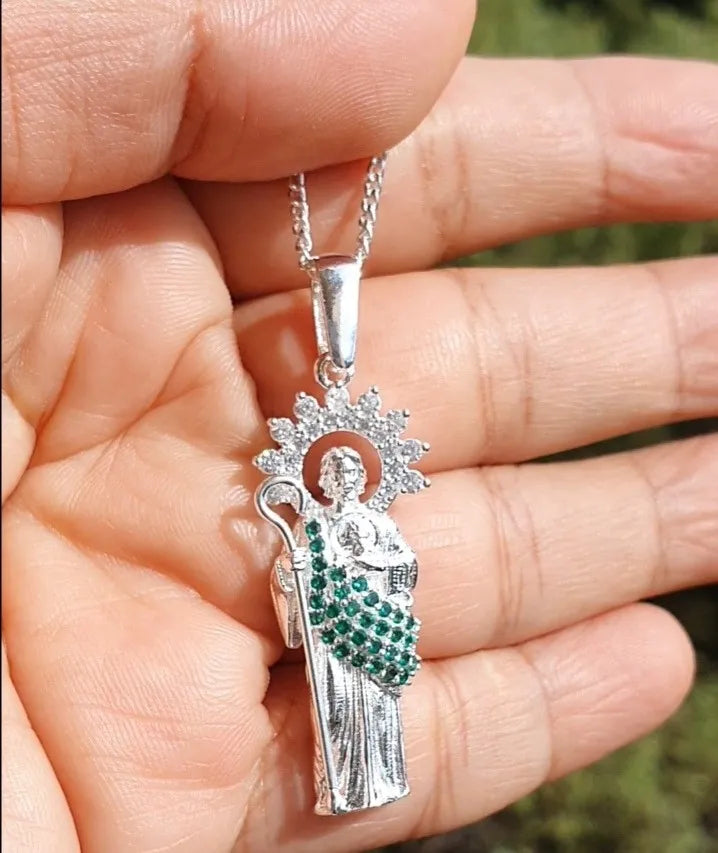 Dije San Judas Plata 925 Manto Esmeralda Zirconias Cadena