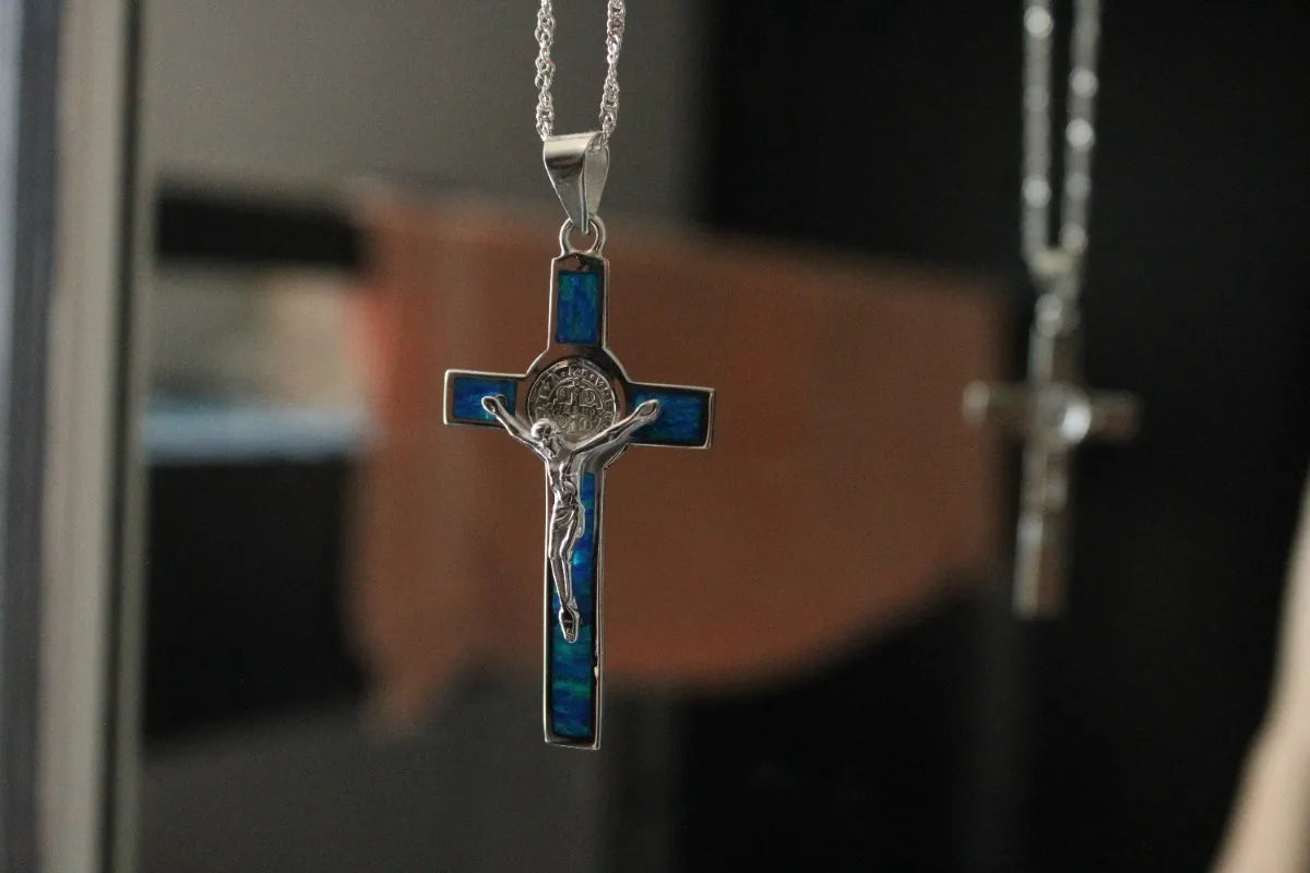 Dije Crucifijo San Benito Plata 925 Ópalo Cadena Hombre Nice - Azul Rey