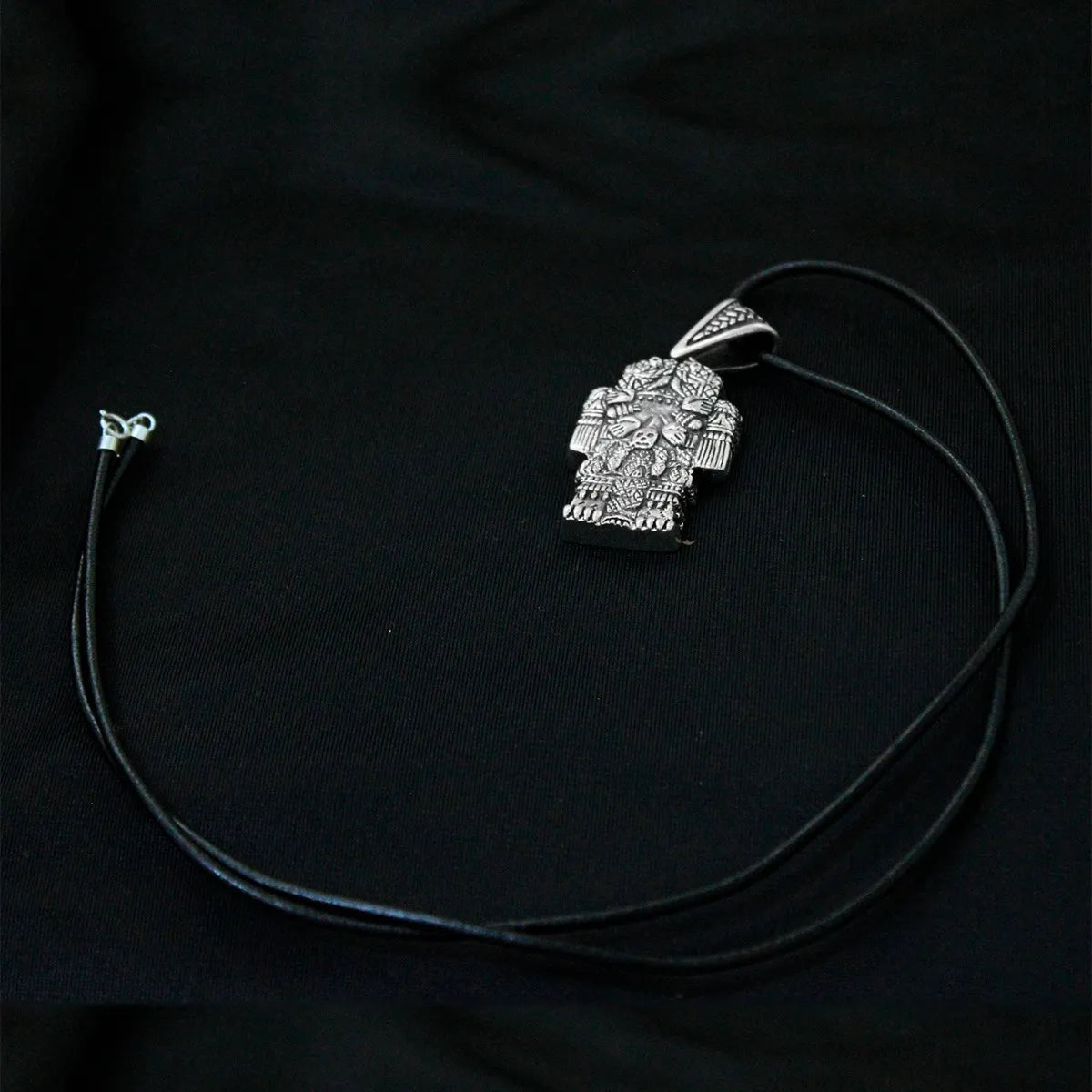 Dije Coatlicue Madre Dioses Aztecas Plata 925 Cordón Piel